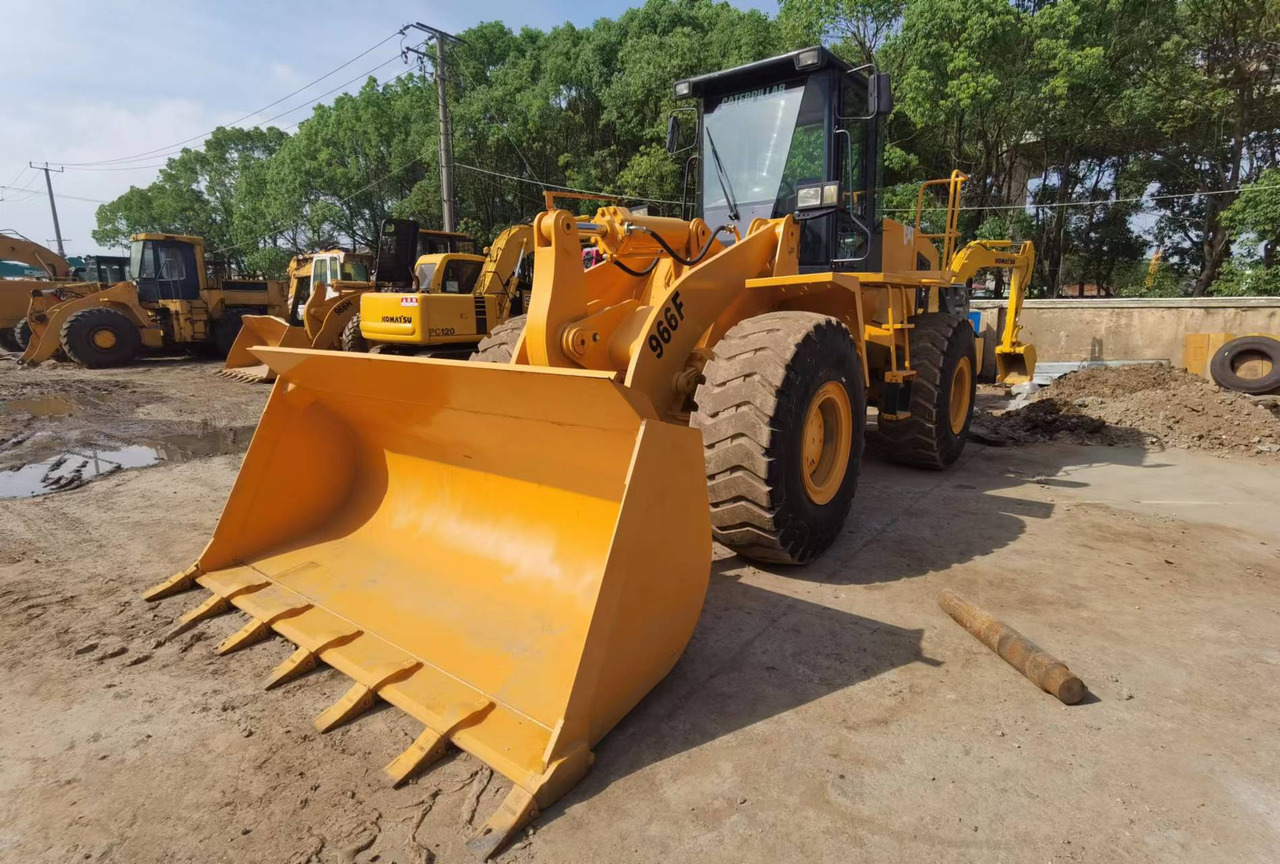 Wiellader CATERPILLAR 966F
