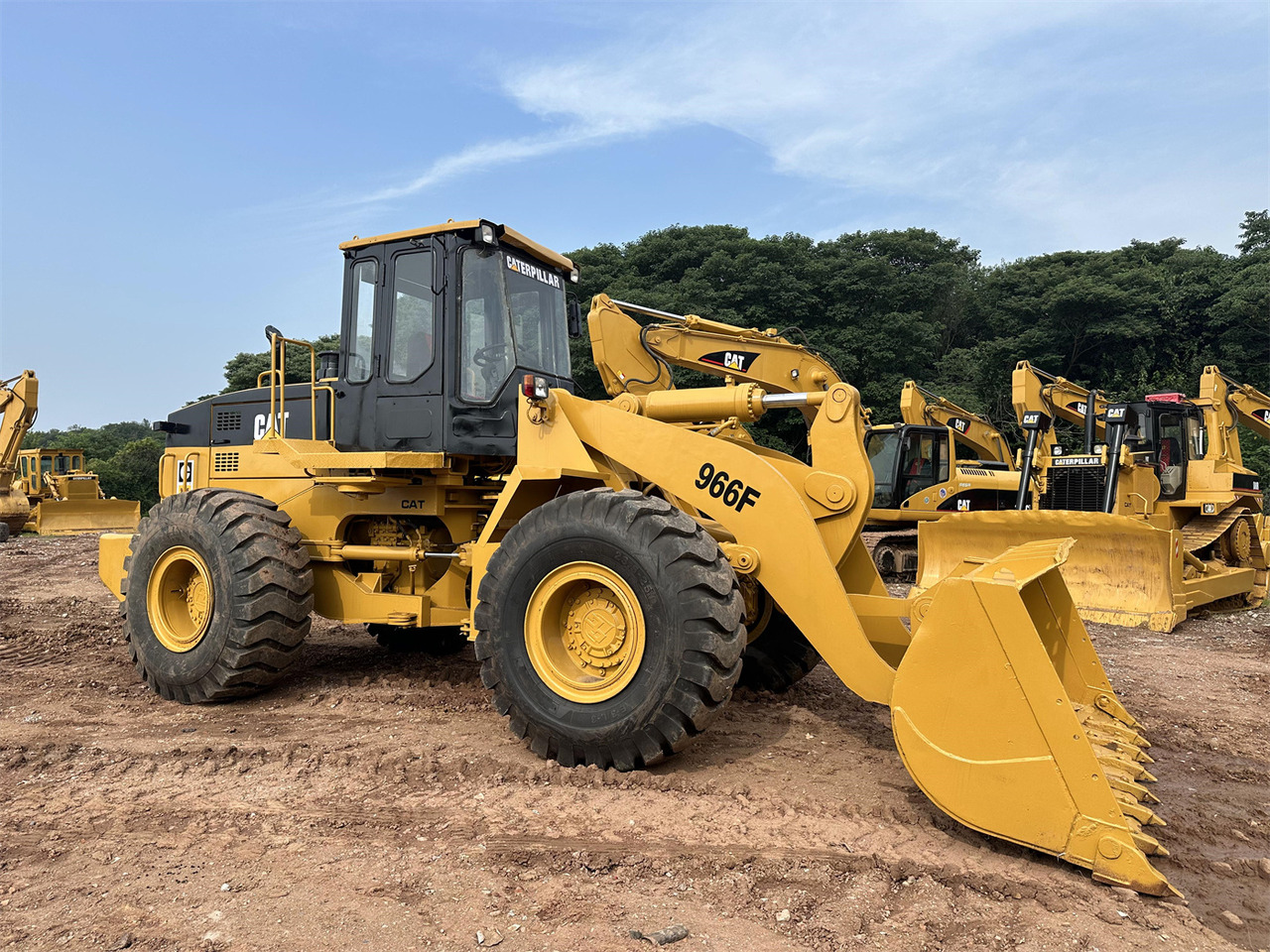 Wiellader CATERPILLAR 966F