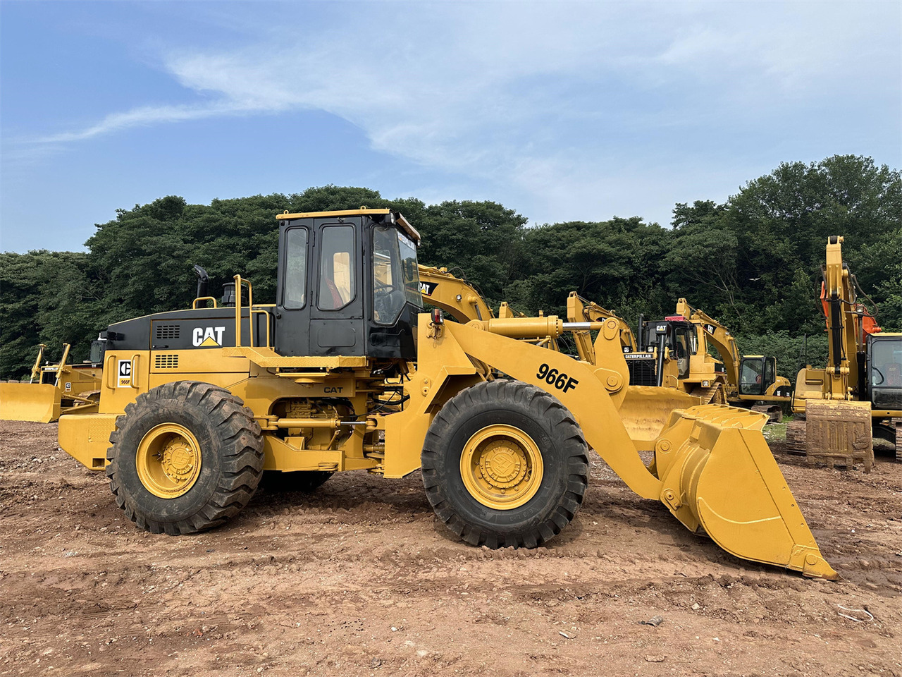 Wiellader CATERPILLAR 966F