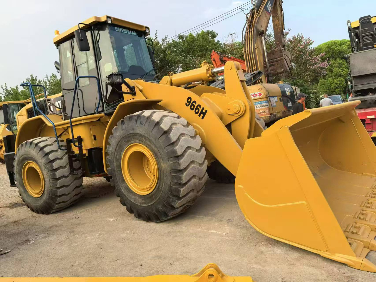 Wiellader CATERPILLAR 966H