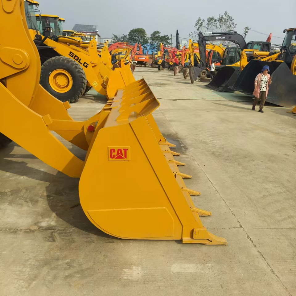 Wiellader CATERPILLAR 966H