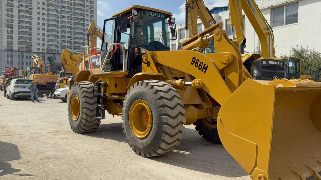 Wiellader CATERPILLAR 966H