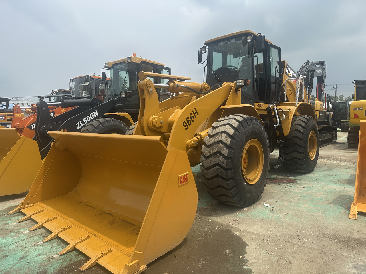 Wiellader CATERPILLAR 966H