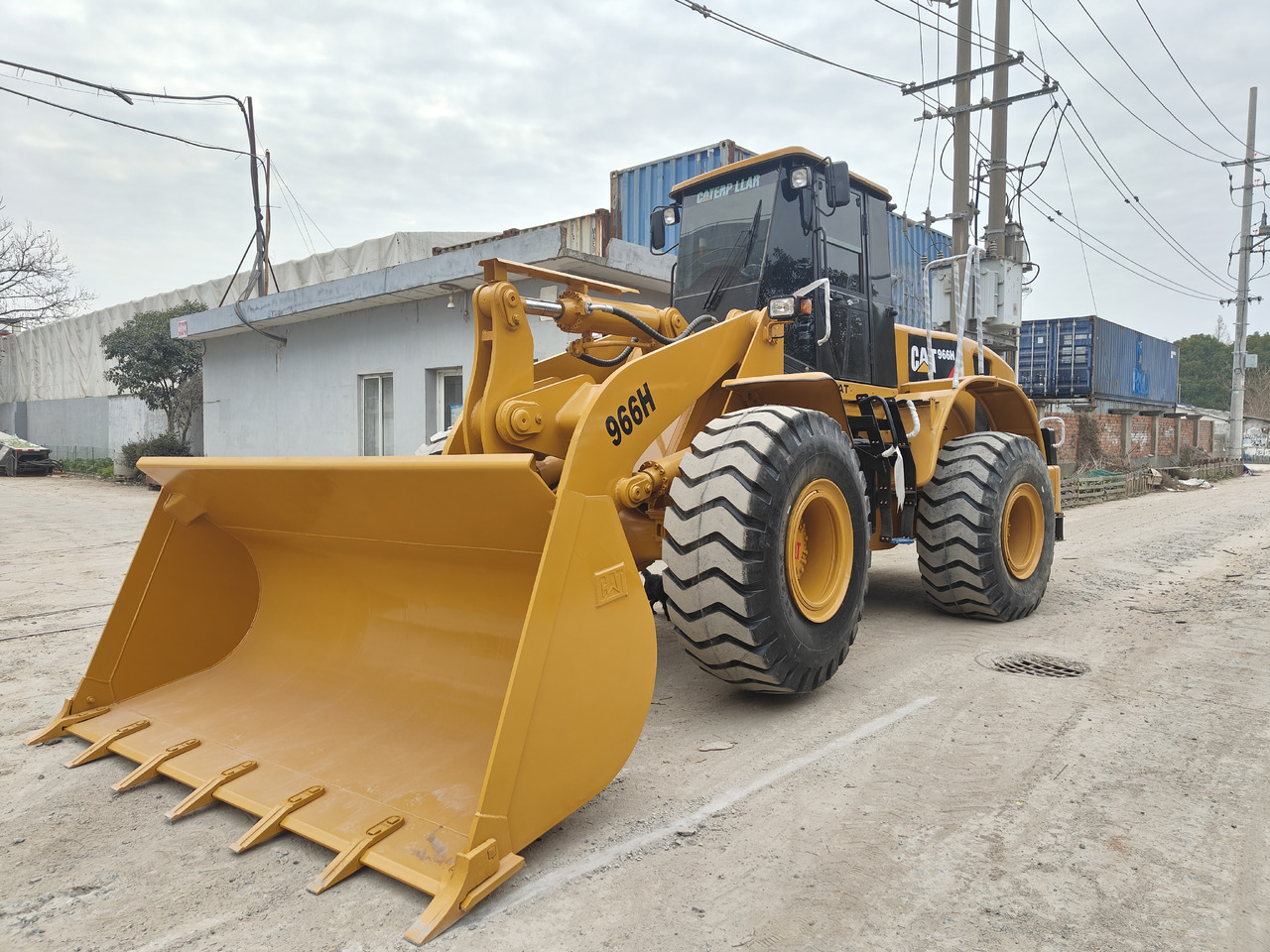 Wiellader CATERPILLAR 966H loader