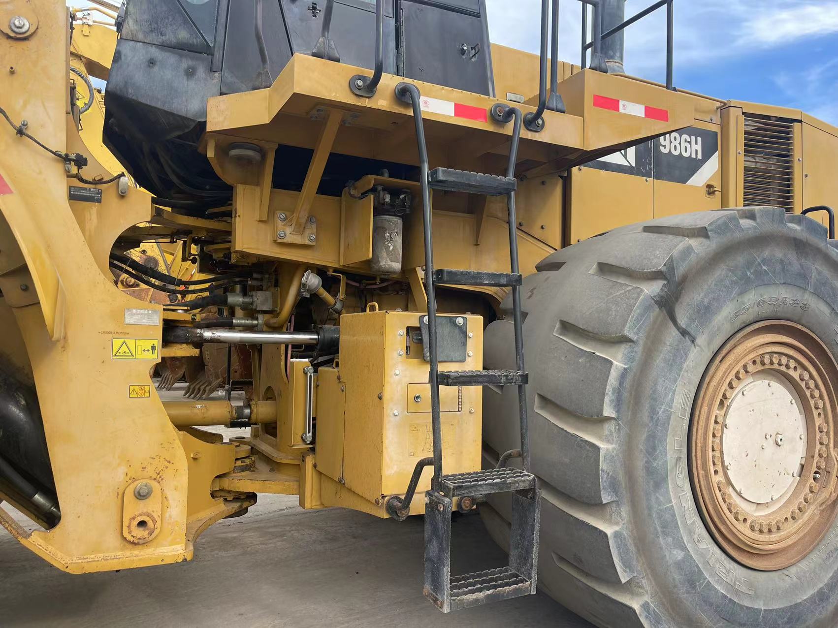 Wiellader CATERPILLAR 986H