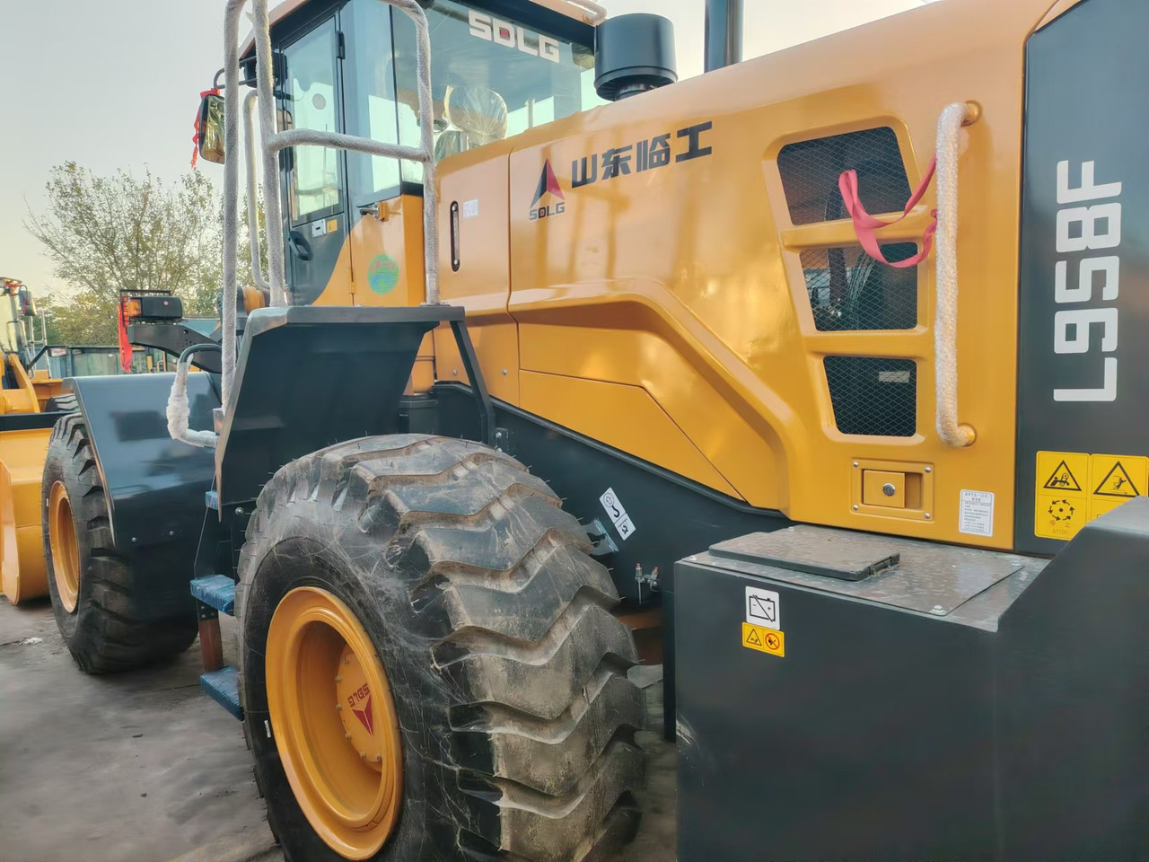 Wiellader CATERPILLAR LG958F