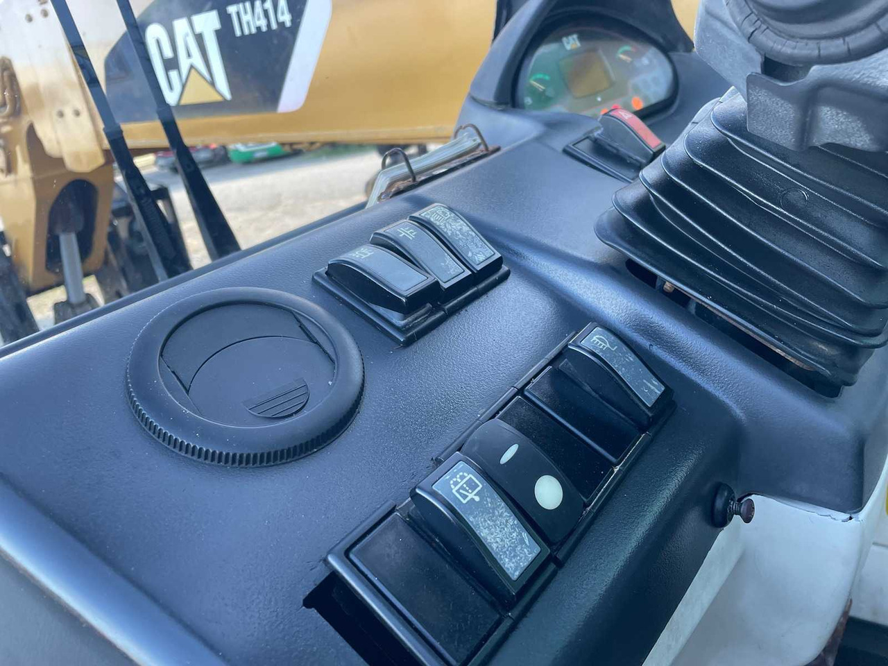 Wiellader CATERPILLAR - TH414 - TELESCOPIC LOADER - 2013