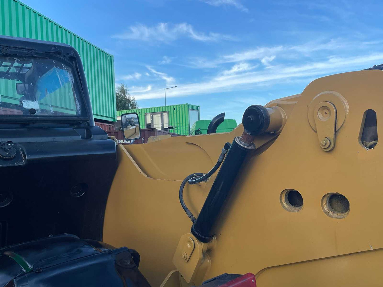 Wiellader CATERPILLAR - TH414 - TELESCOPIC LOADER - 2013