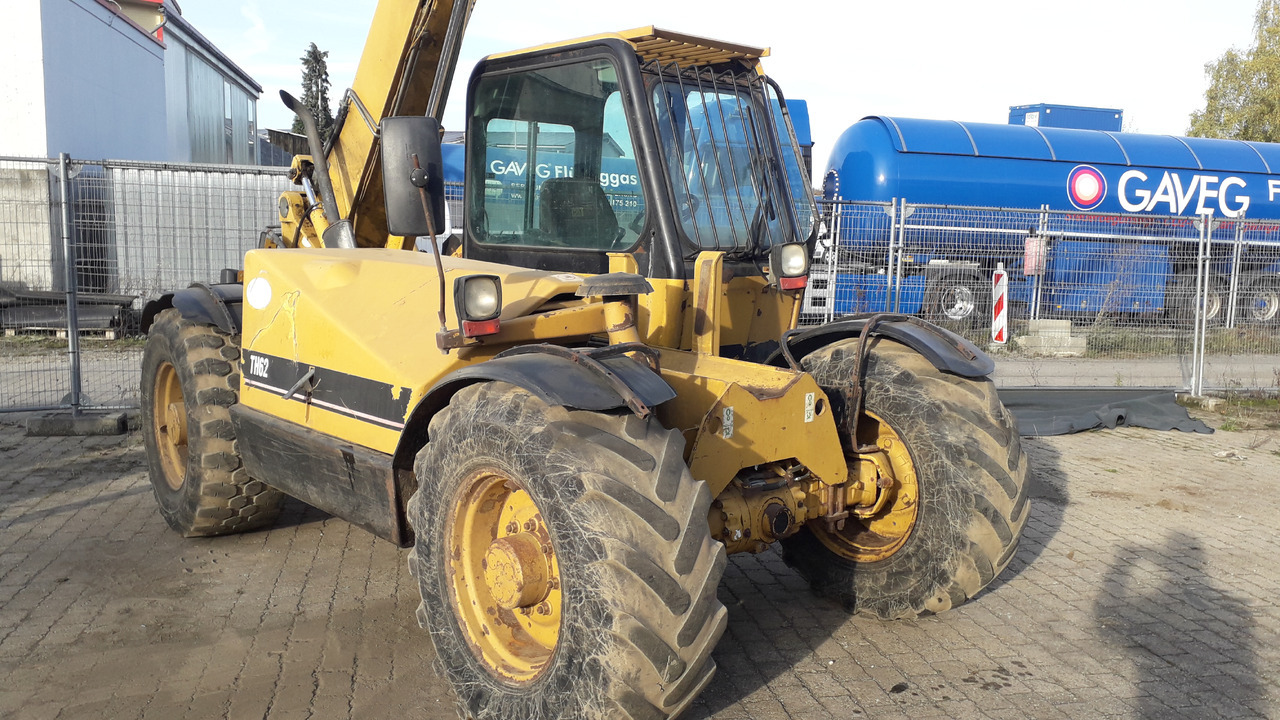 Wiellader CATERPILLAR TH62