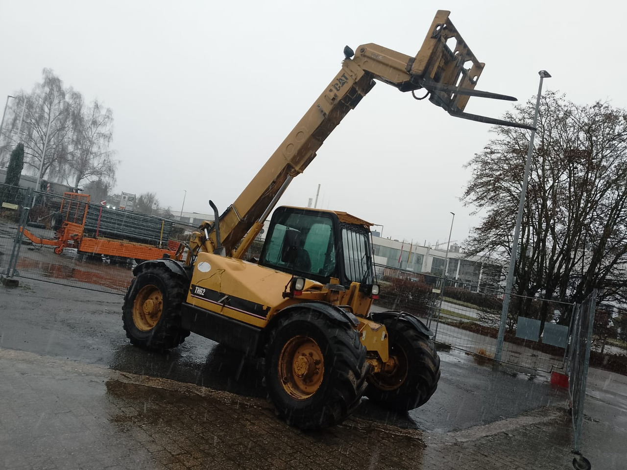Wiellader CATERPILLAR TH62