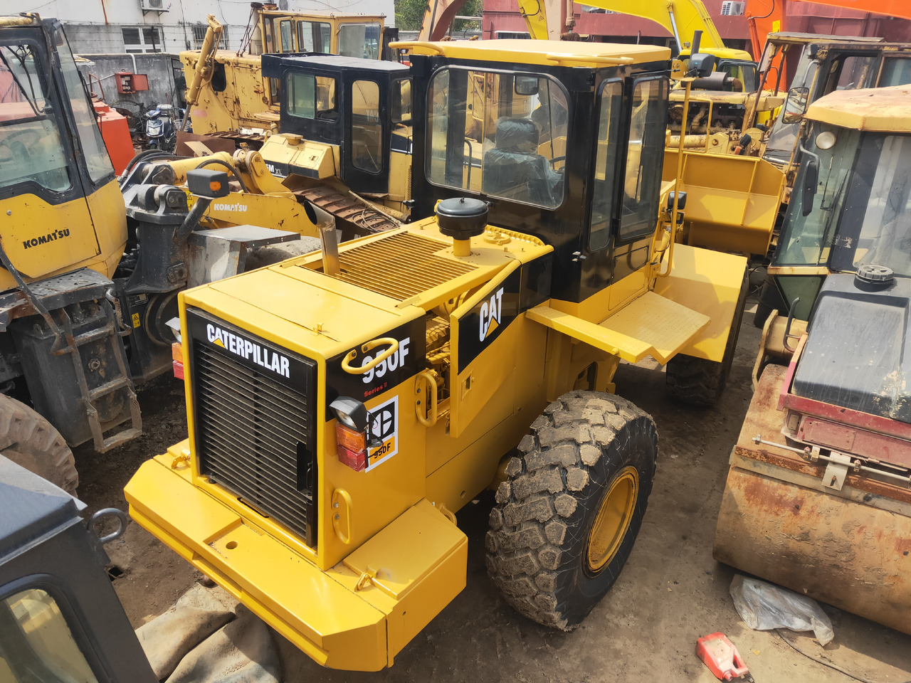 Wiellader CATERPILLAR Wheel Loader 950F Click Here for Discount