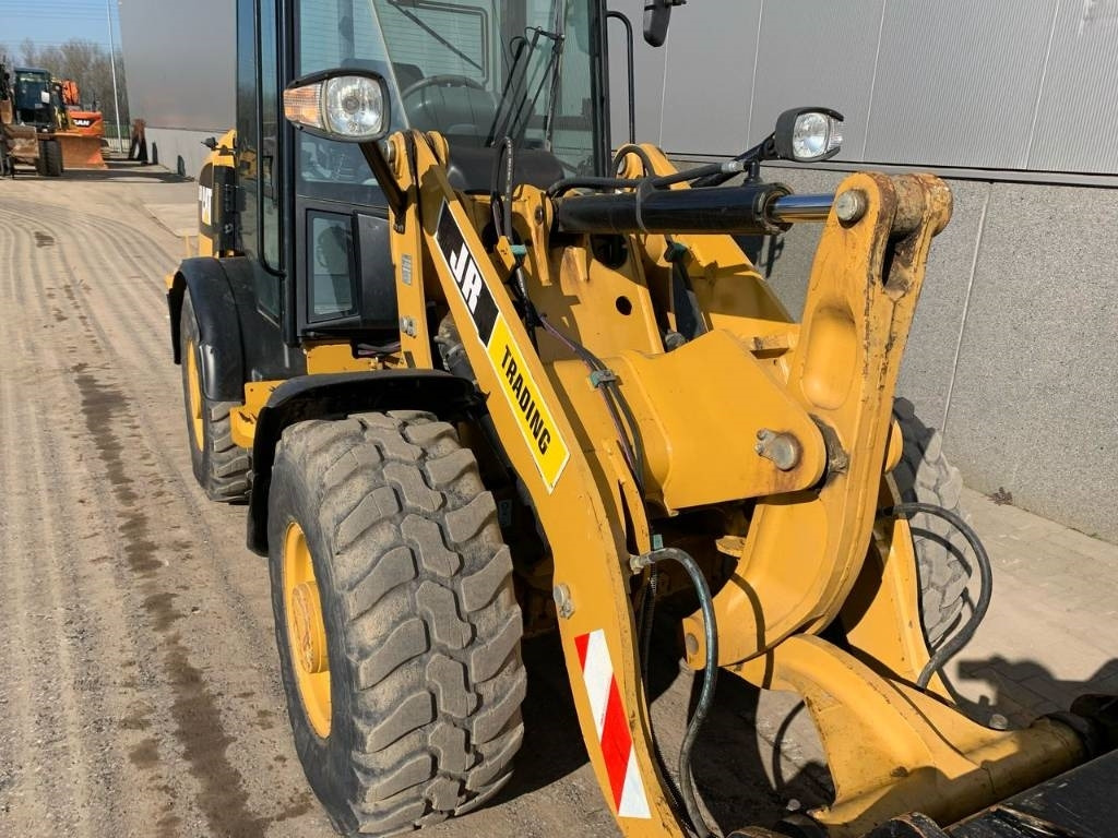 Wiellader CAT 906