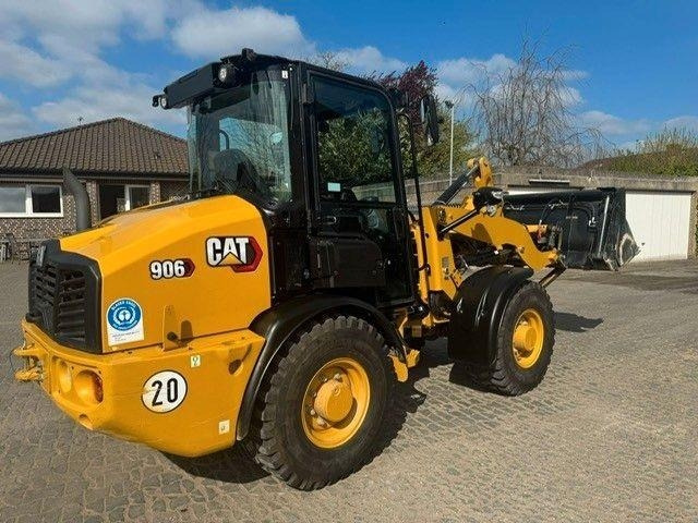 Wiellader CAT 906
