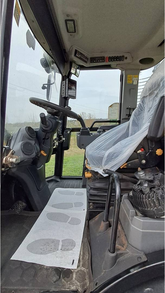 Wiellader CAT 906