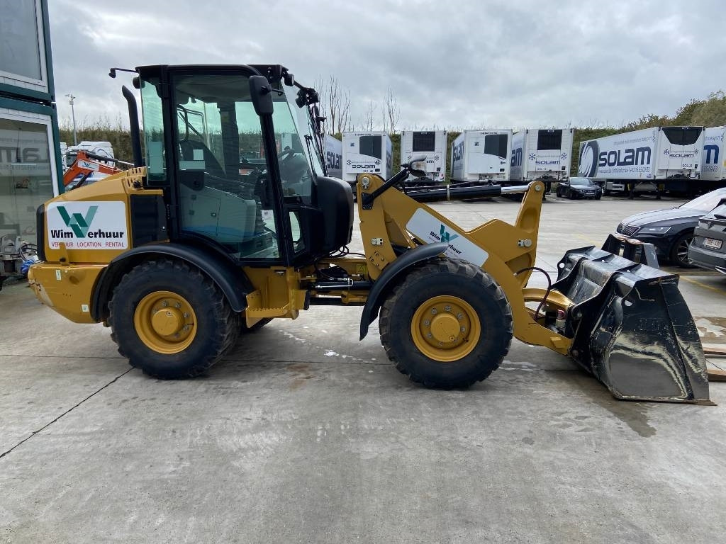 Wiellader CAT 906