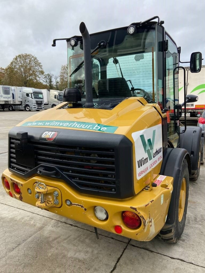 Wiellader CAT 906