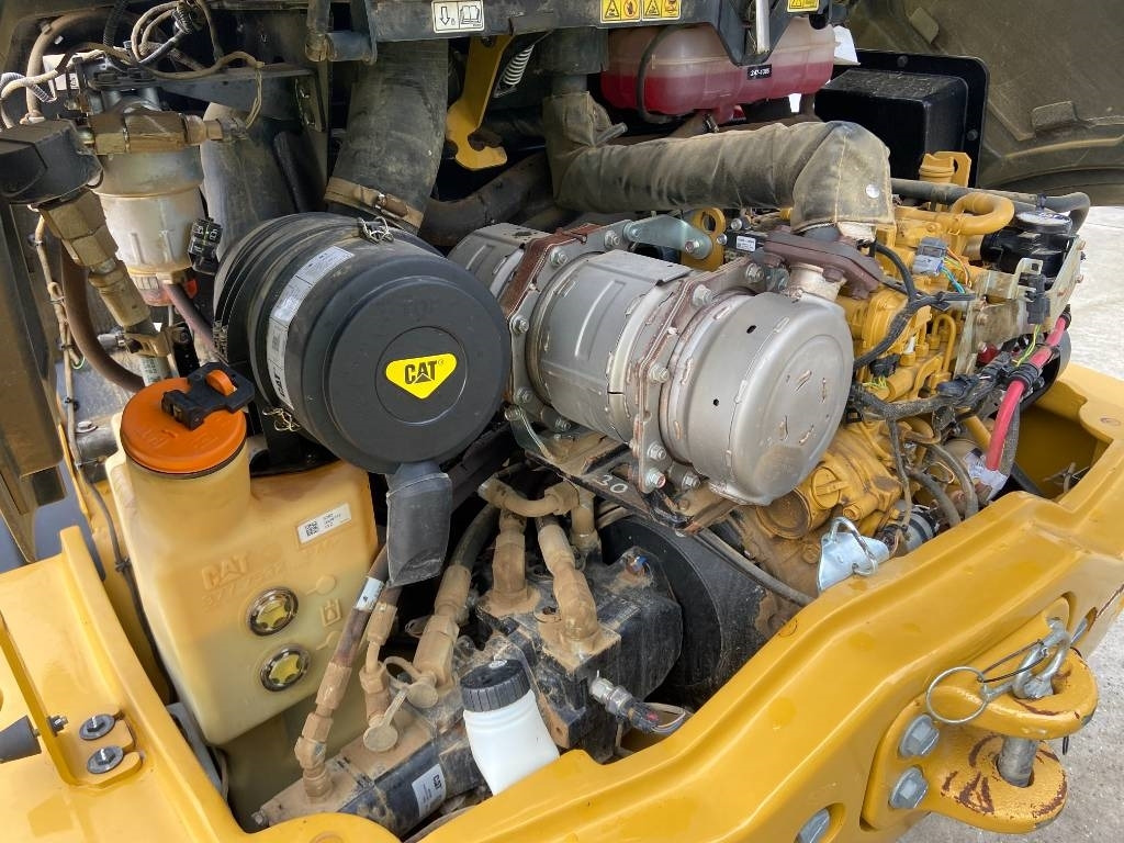 Wiellader CAT 906