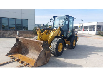 Wiellader CAT 906M