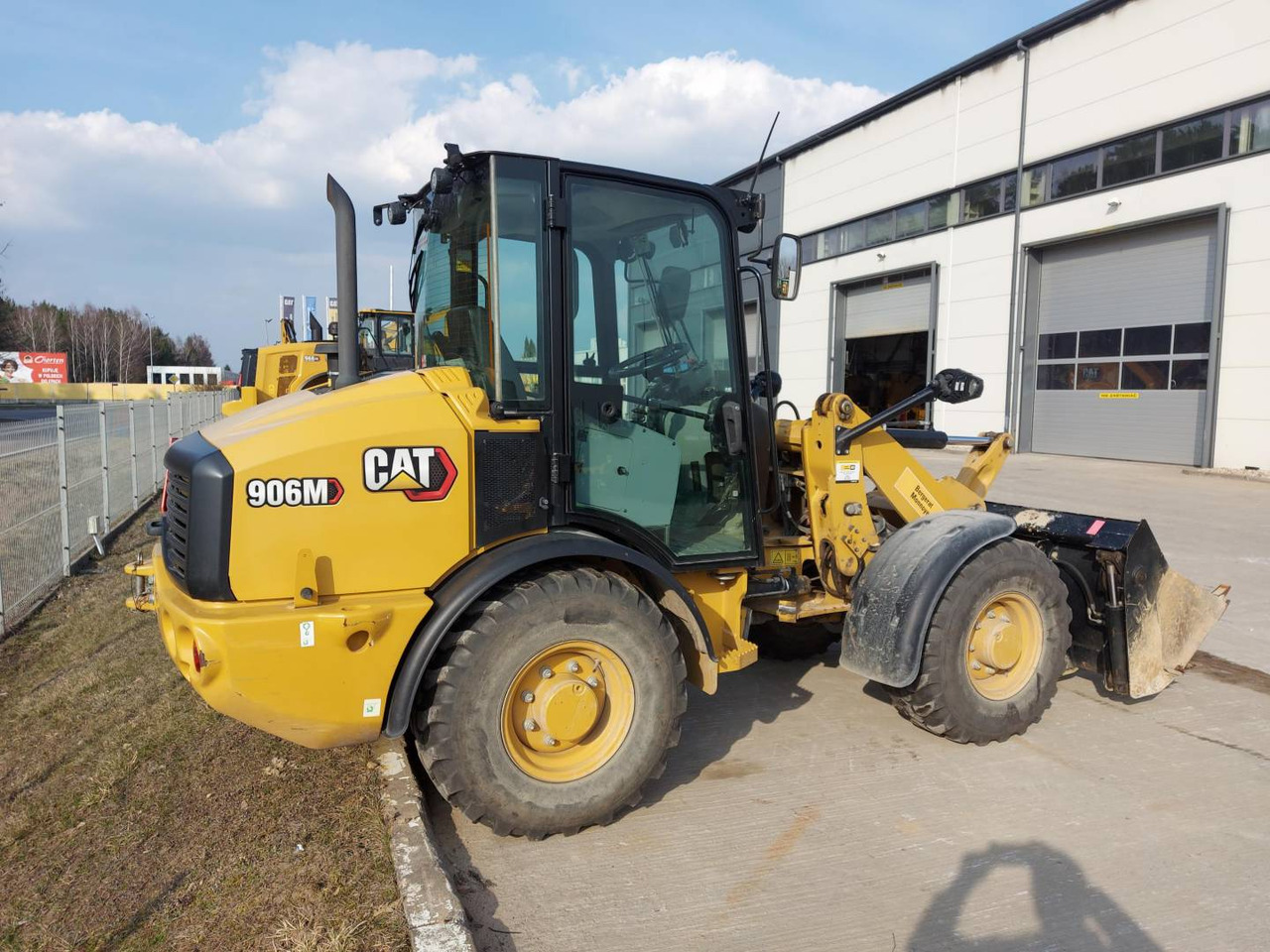 Wiellader CAT 906M