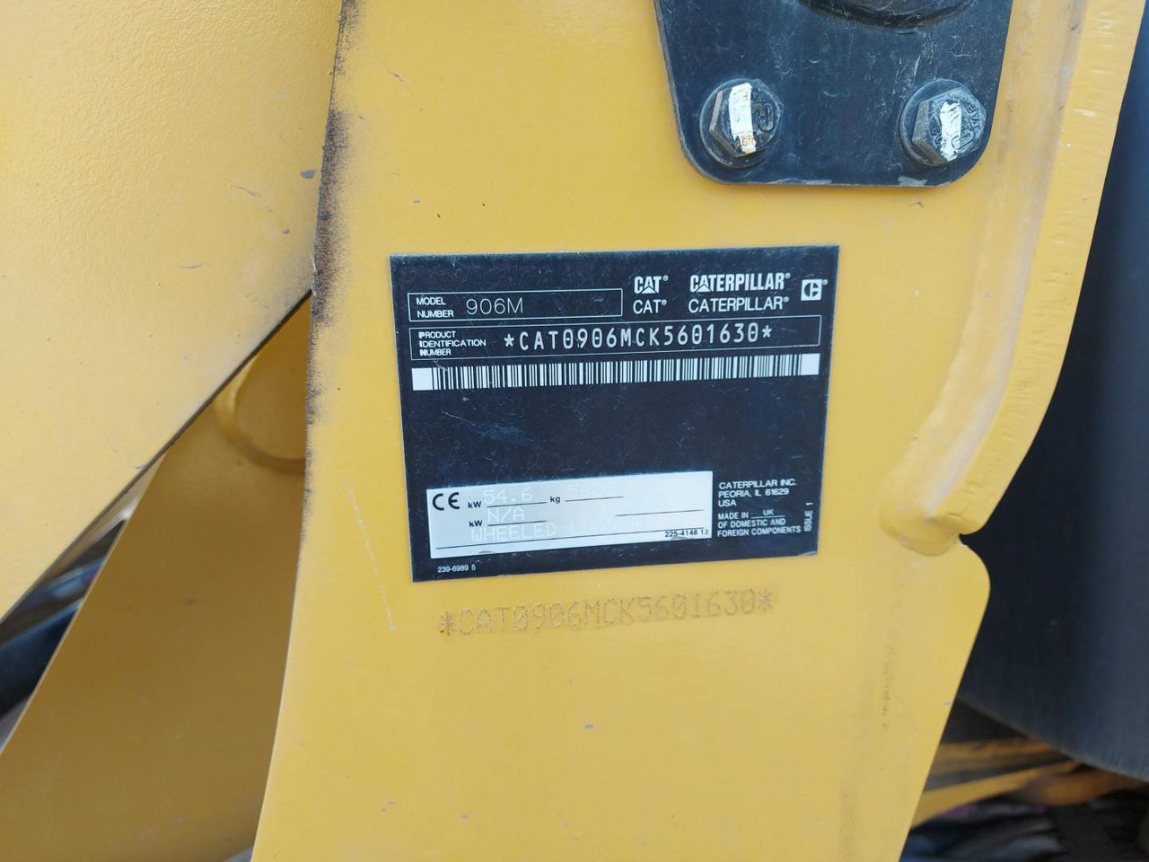 Wiellader CAT 906M