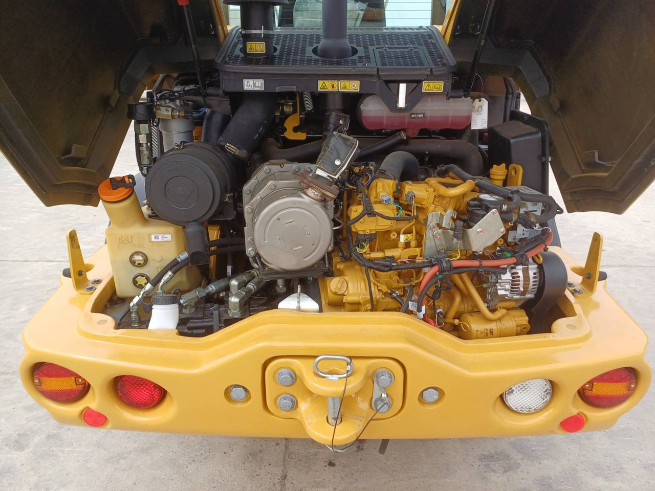 Wiellader CAT 906M