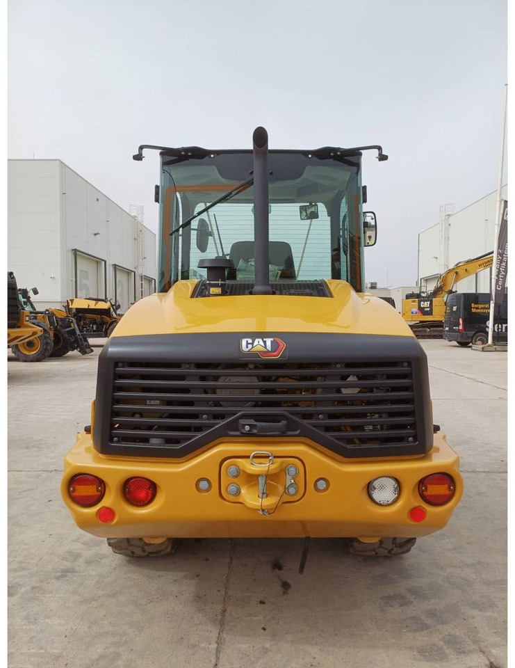 Wiellader CAT 906M