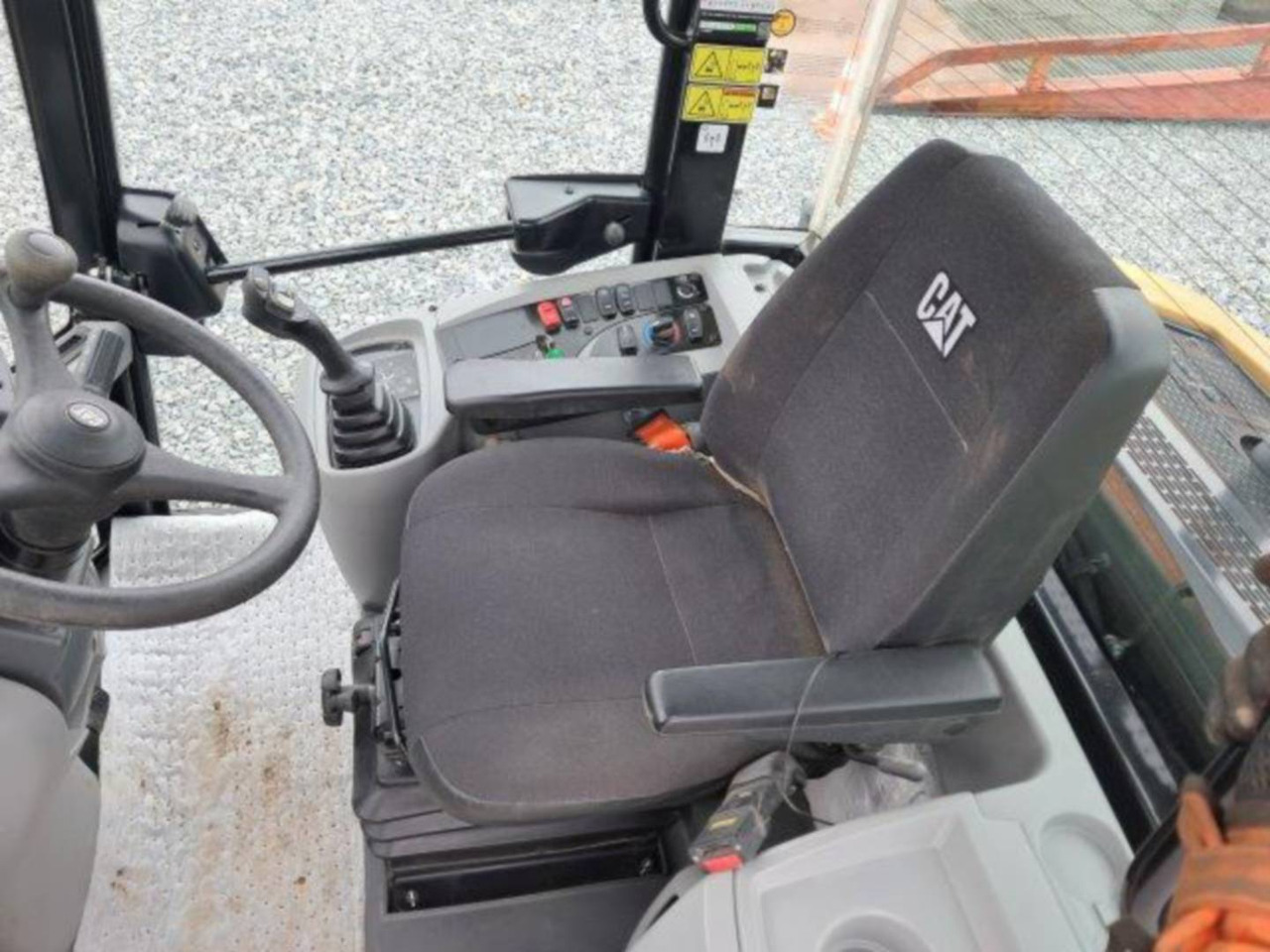 Wiellader CAT 906M