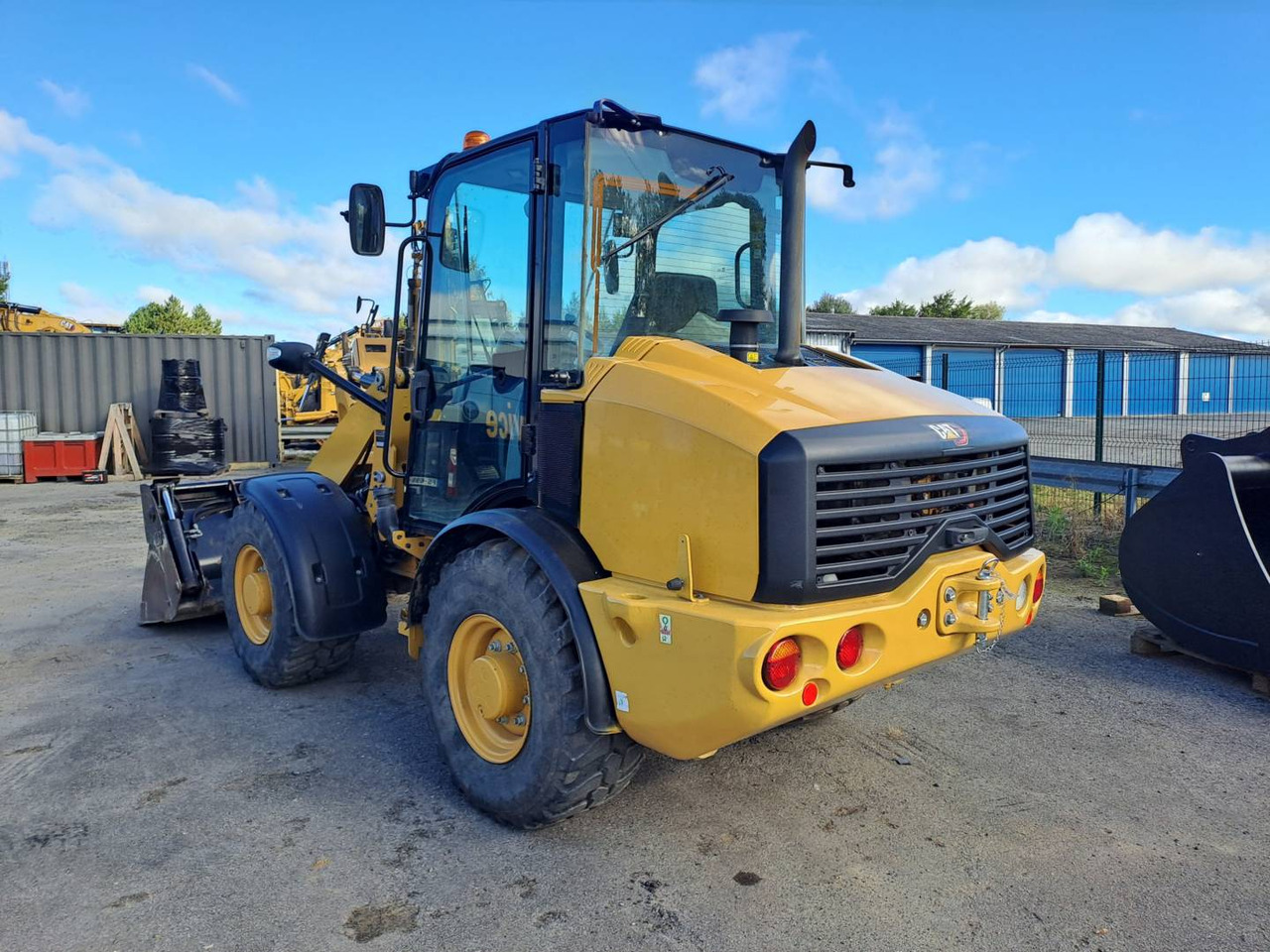 Wiellader CAT 906M