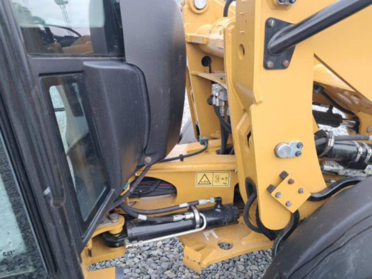 Wiellader CAT 906M