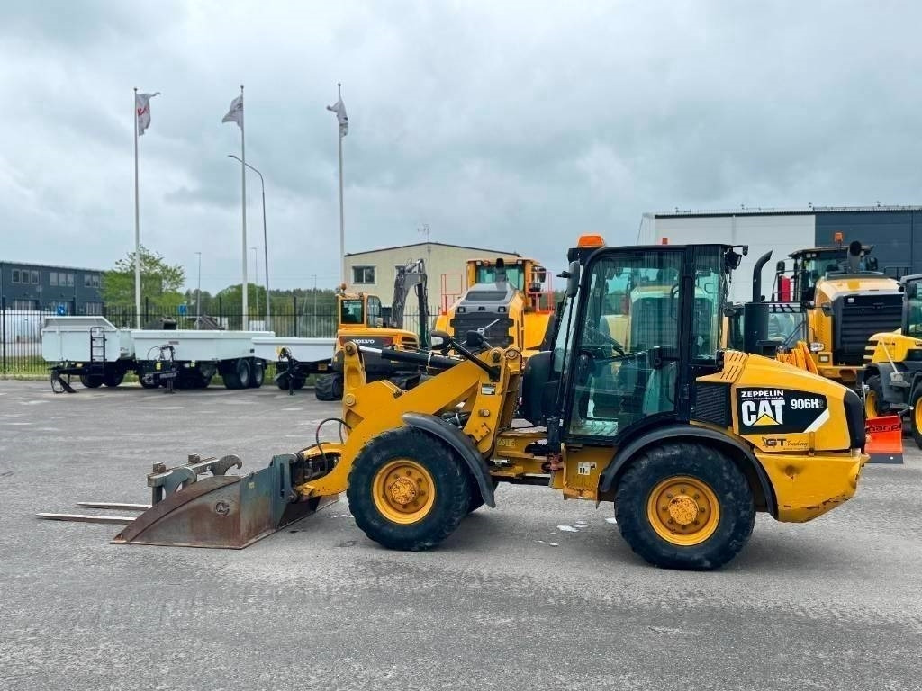 Wiellader CAT 906 H