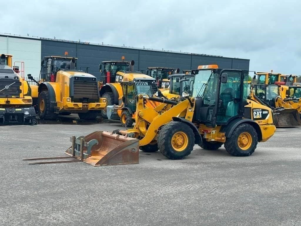 Wiellader CAT 906 H 2