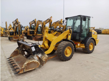 Wiellader CAT 906 M