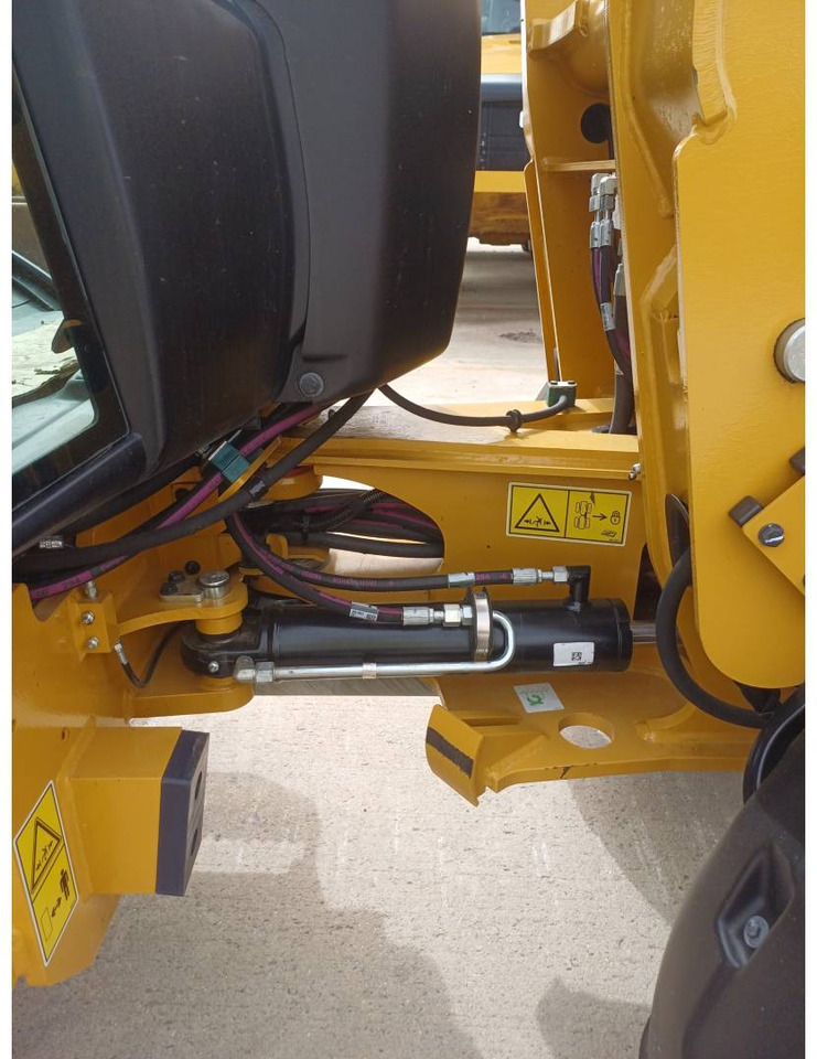 Wiellader CAT 906 M