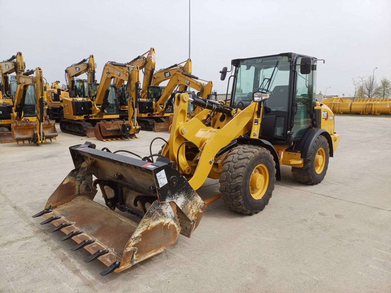 Wiellader CAT 906 M
