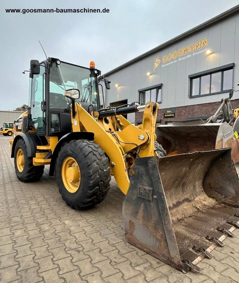 Wiellader CAT 907 M