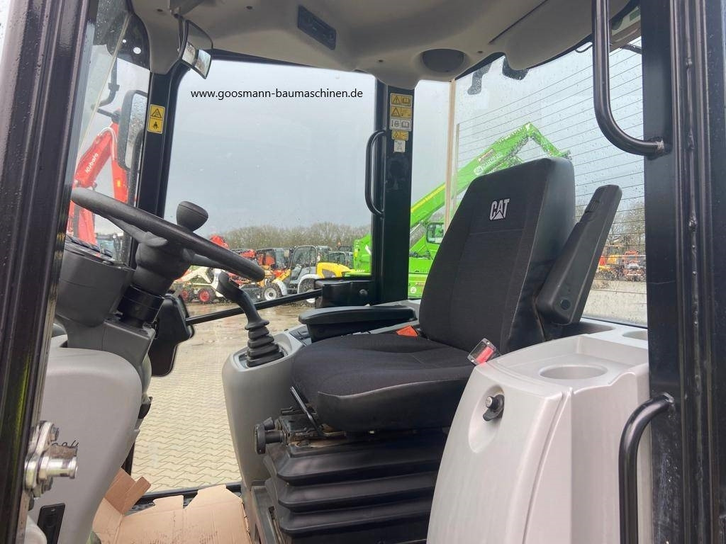 Wiellader CAT 907 M