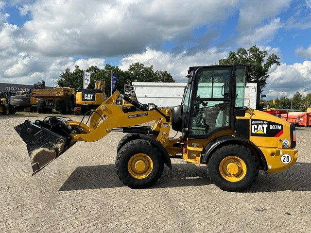 Wiellader CAT 907 M 4x4, 4+1 Schaufel, Palettengabel, S.W.S