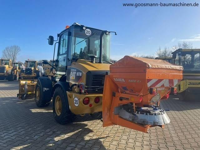 Wiellader CAT 907 M mit Winterpaket