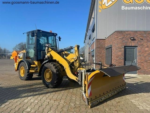 Wiellader CAT 907 M mit Winterpaket