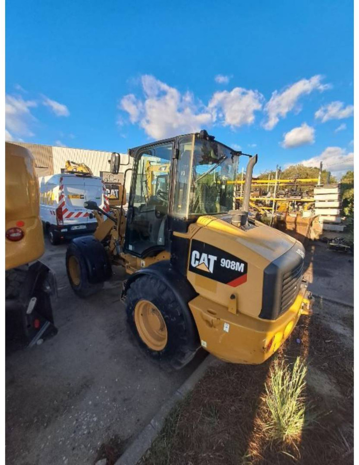 Wiellader CAT 908M