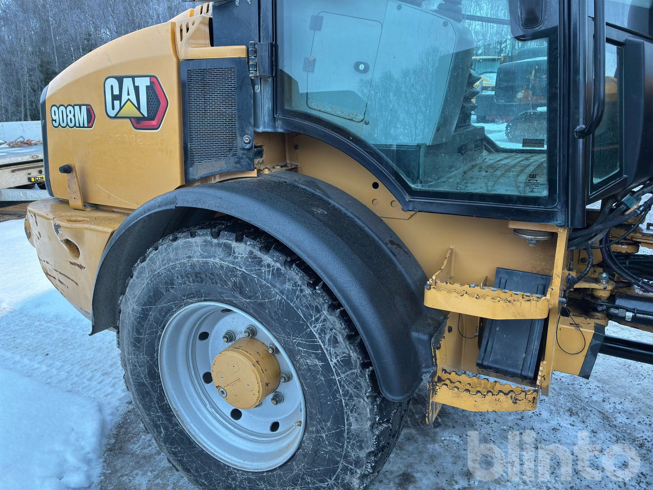 Wiellader CAT 908M