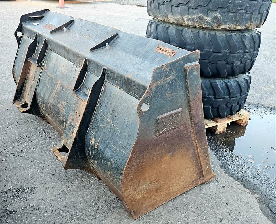 Wiellader CAT 908 H 2