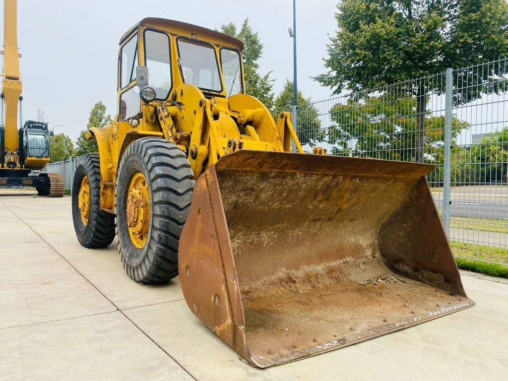 Wiellader CAT 922 B