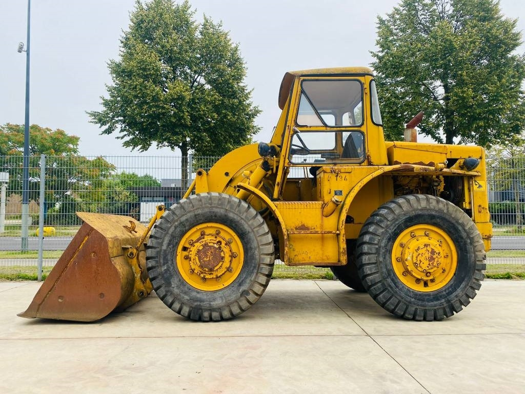Wiellader CAT 922 B