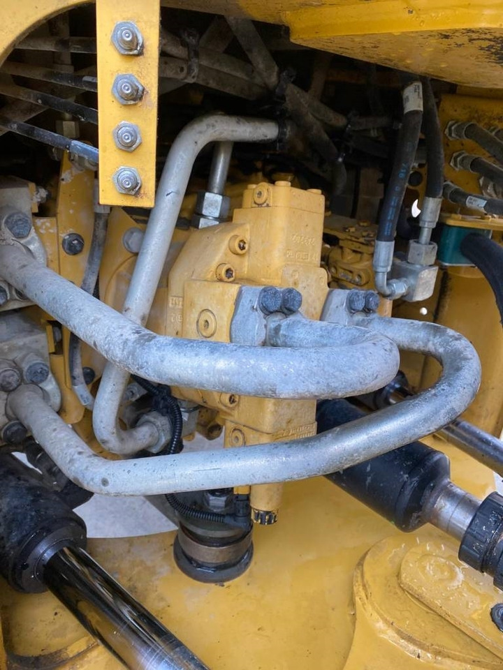 Wiellader CAT 938 M (Bucket + Forks)