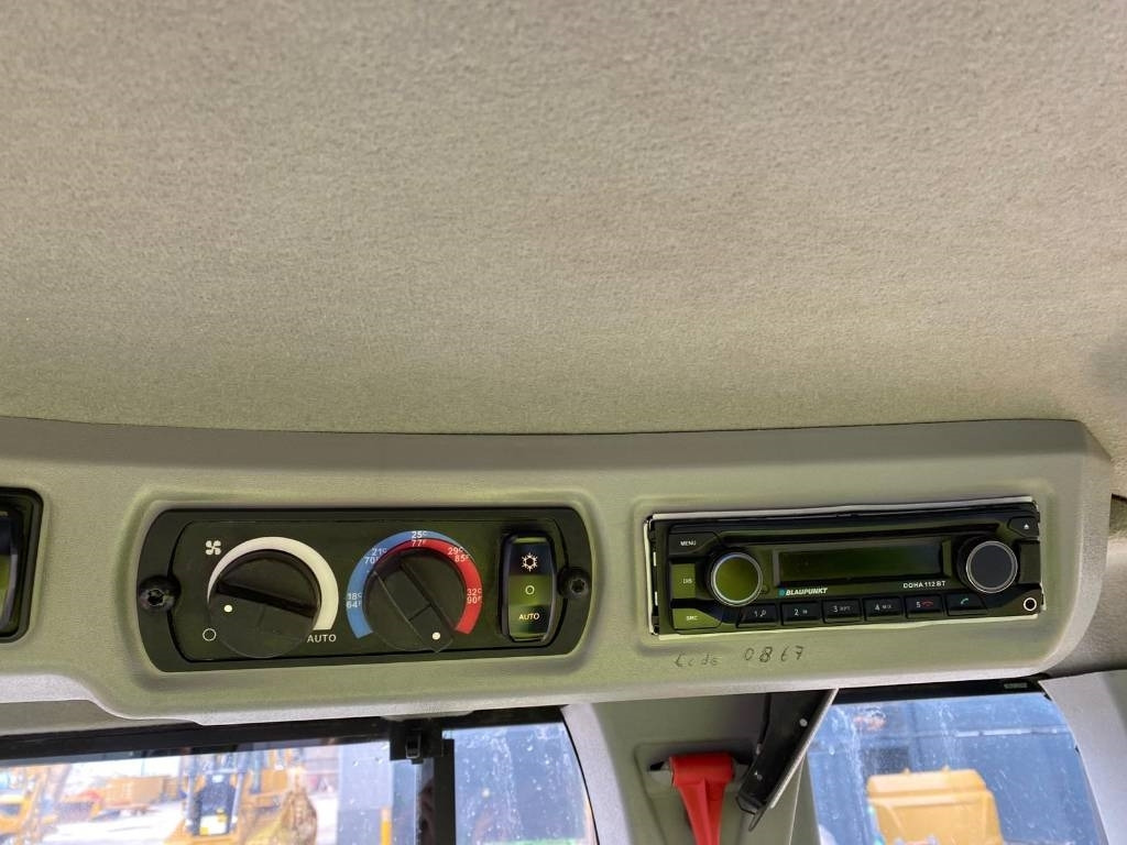 Wiellader CAT 938 M (Bucket + Forks)