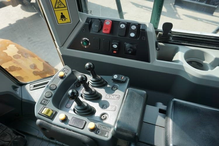 Wiellader CAT 950 M (GEARBOX PROBLEM)