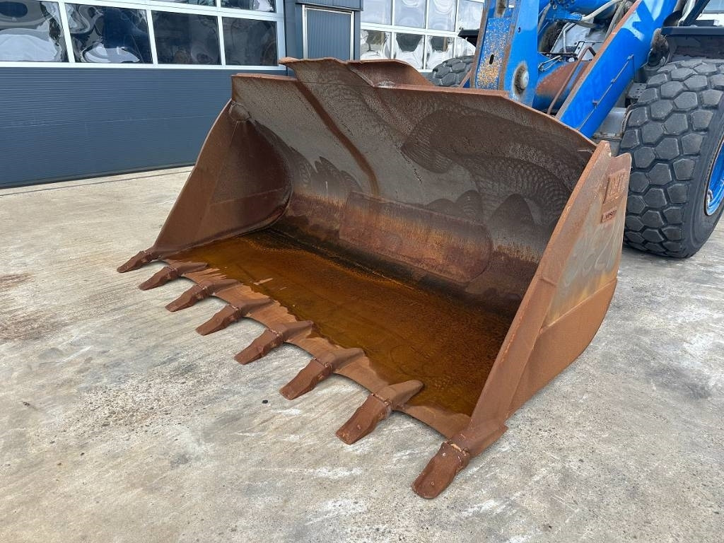 Wiellader CAT 962 M (NEW REMAN ENGINE)