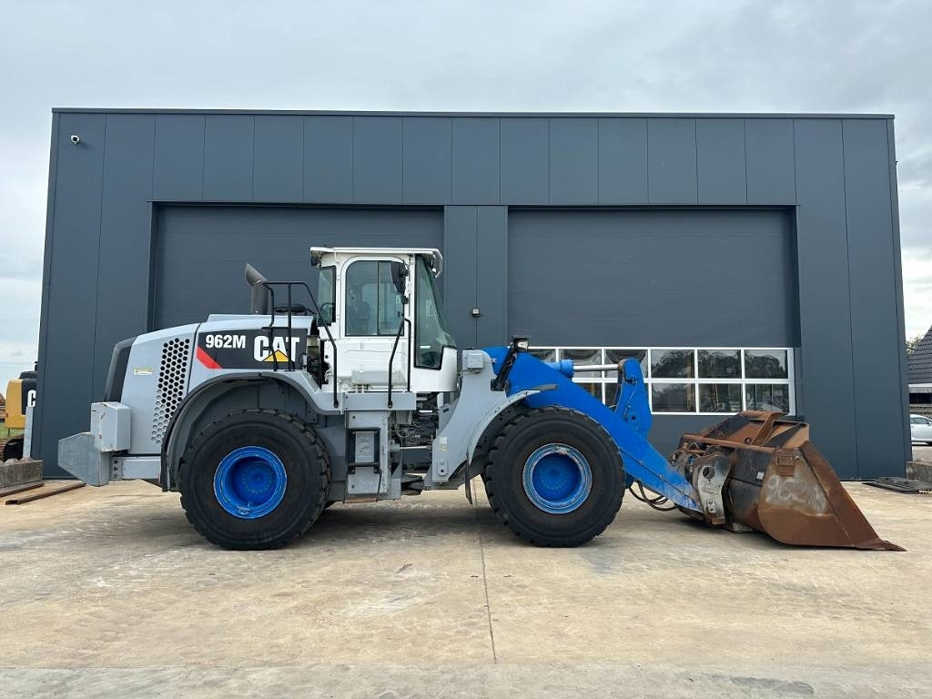 Wiellader CAT 962 M (NEW REMAN ENGINE)