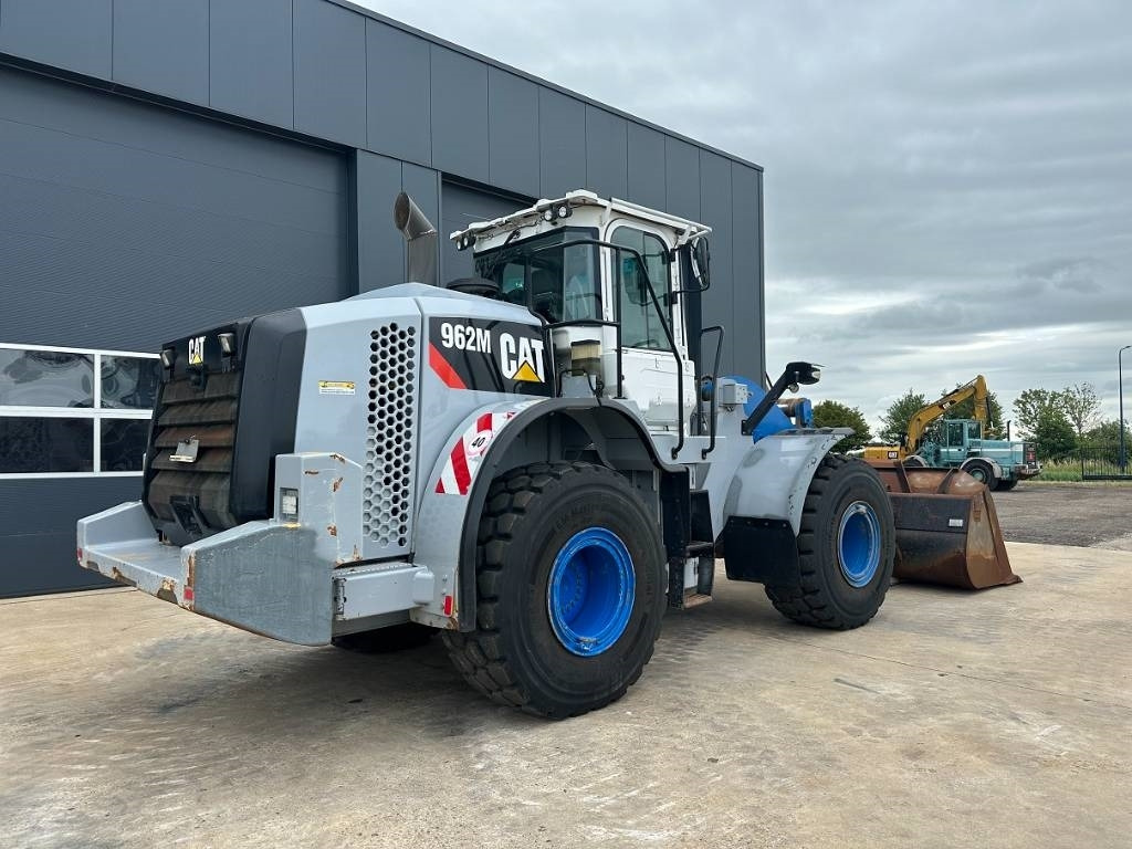 Wiellader CAT 962 M (NEW REMAN ENGINE)